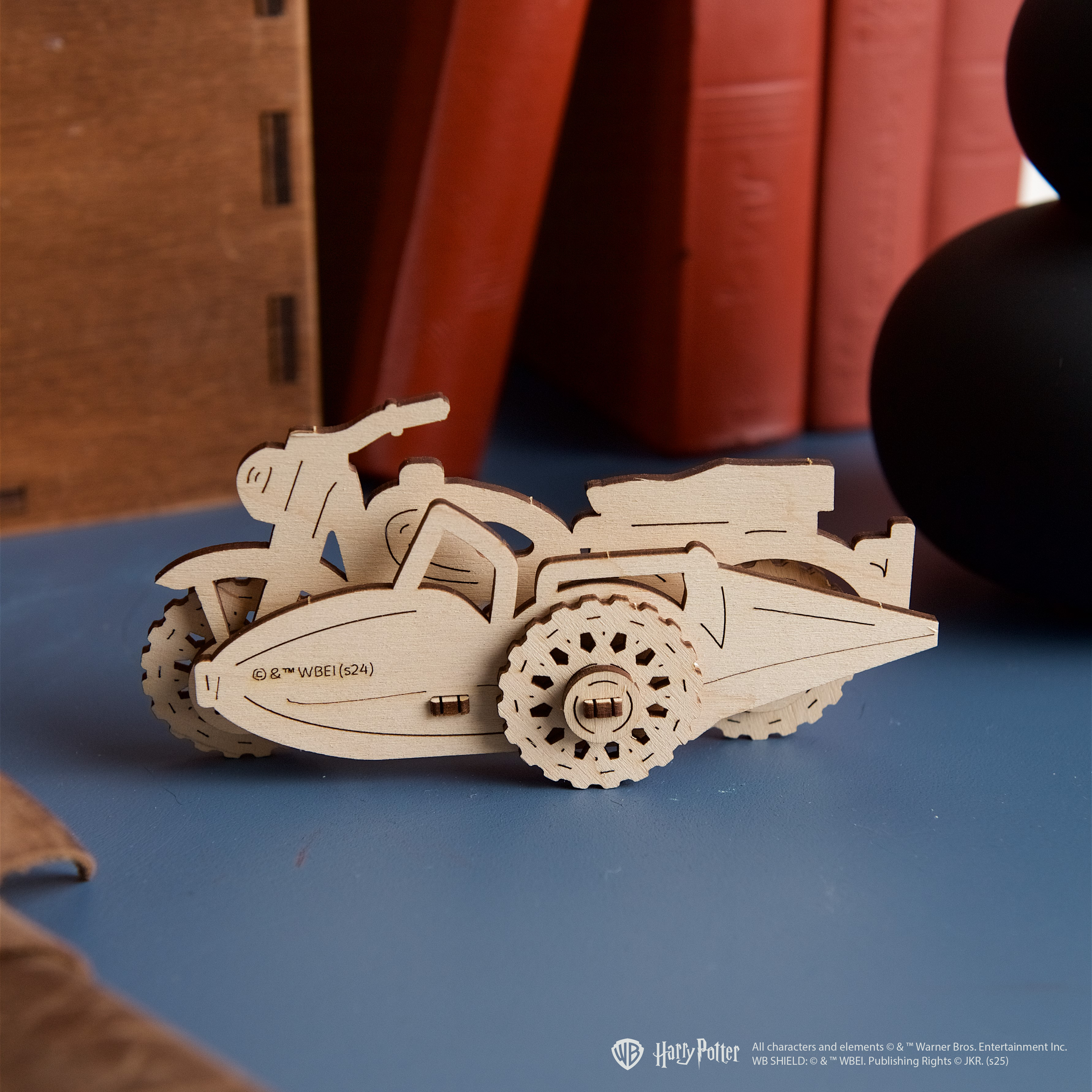 ugears-hagrid-s-flying-motorbike-moto-volante-3d-da-colorare-in-legno image 5