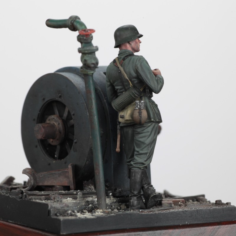 ak-interactive-soldato-di-fanteria-tedesco-che-mangia-wwii-1-35 image 6