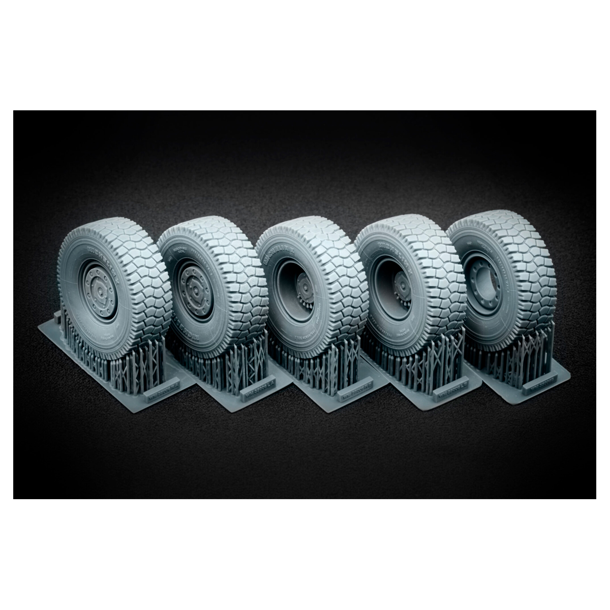 ak-interactive-kozak-2-ordinary-wheel-set-1-35-set-ruote-di-ricambio image 2
