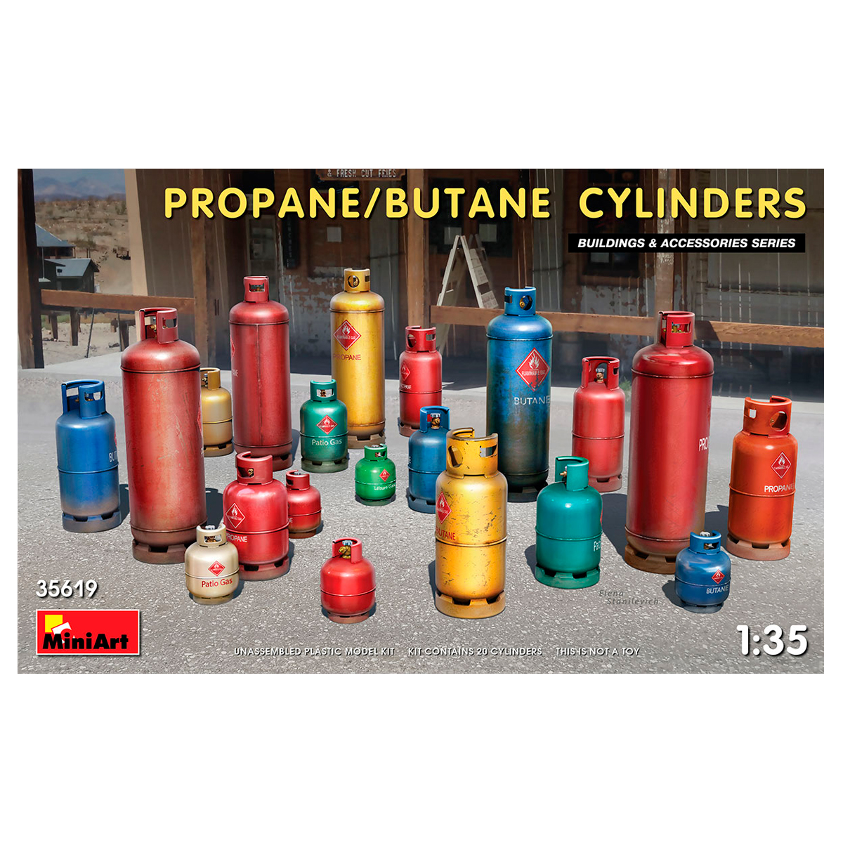 ak-interactive-1-35-propane-butane-cylinders-bombole-di-gas-in-scala-1-35 image 1