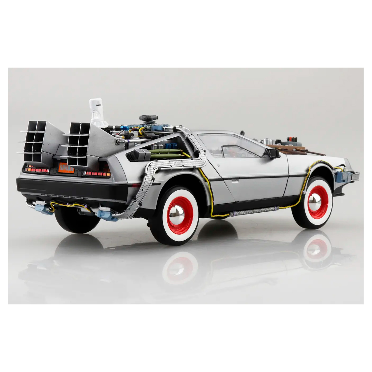 ak-interactive-1-24-time-machine-back-to-the-future-part-iii-modello-delorean image 3