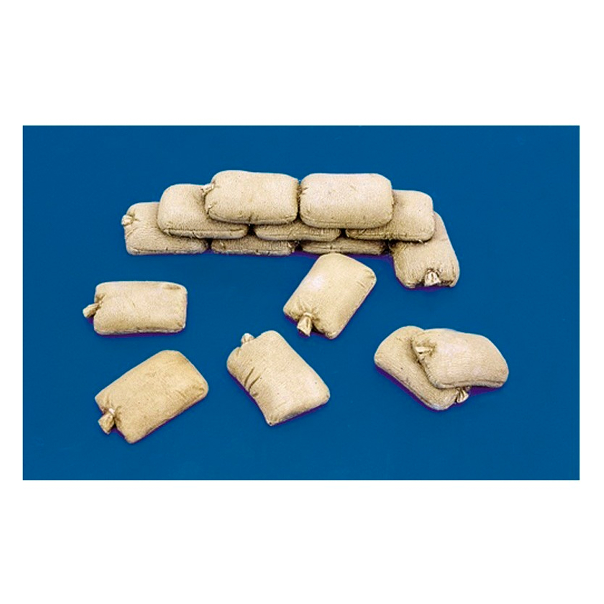 ak-interactive-sacchi-di-sabbia-in-scala-1-35-sandbags image 1