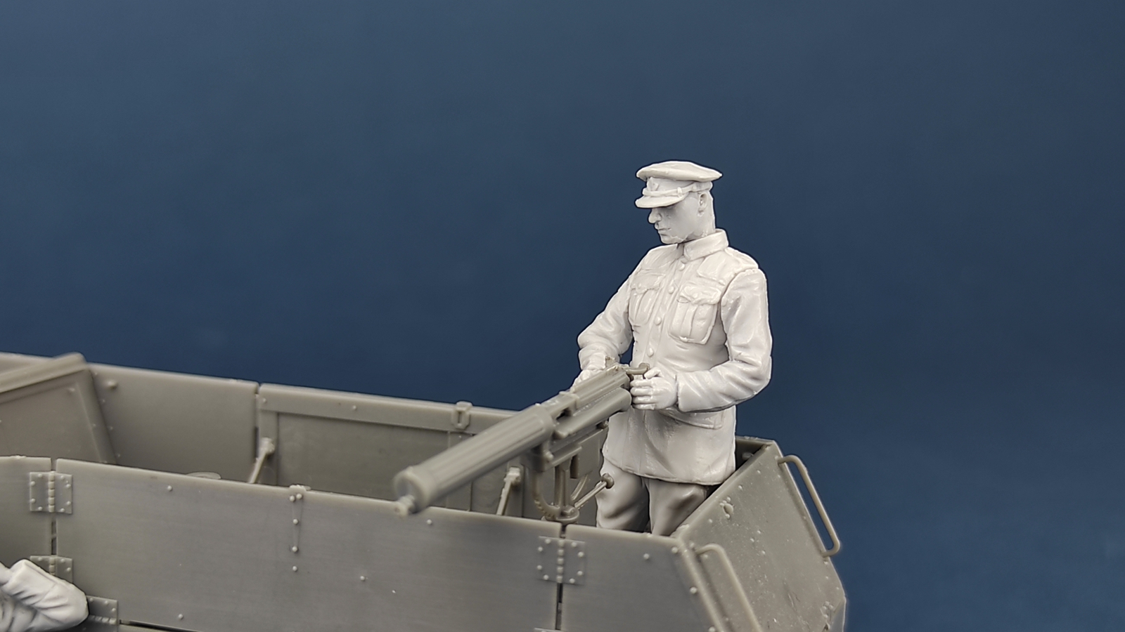 ak-interactive-1-35-canadian-motor-mg-brigade-crewman-checking-mg-kit-di-modelli image 2