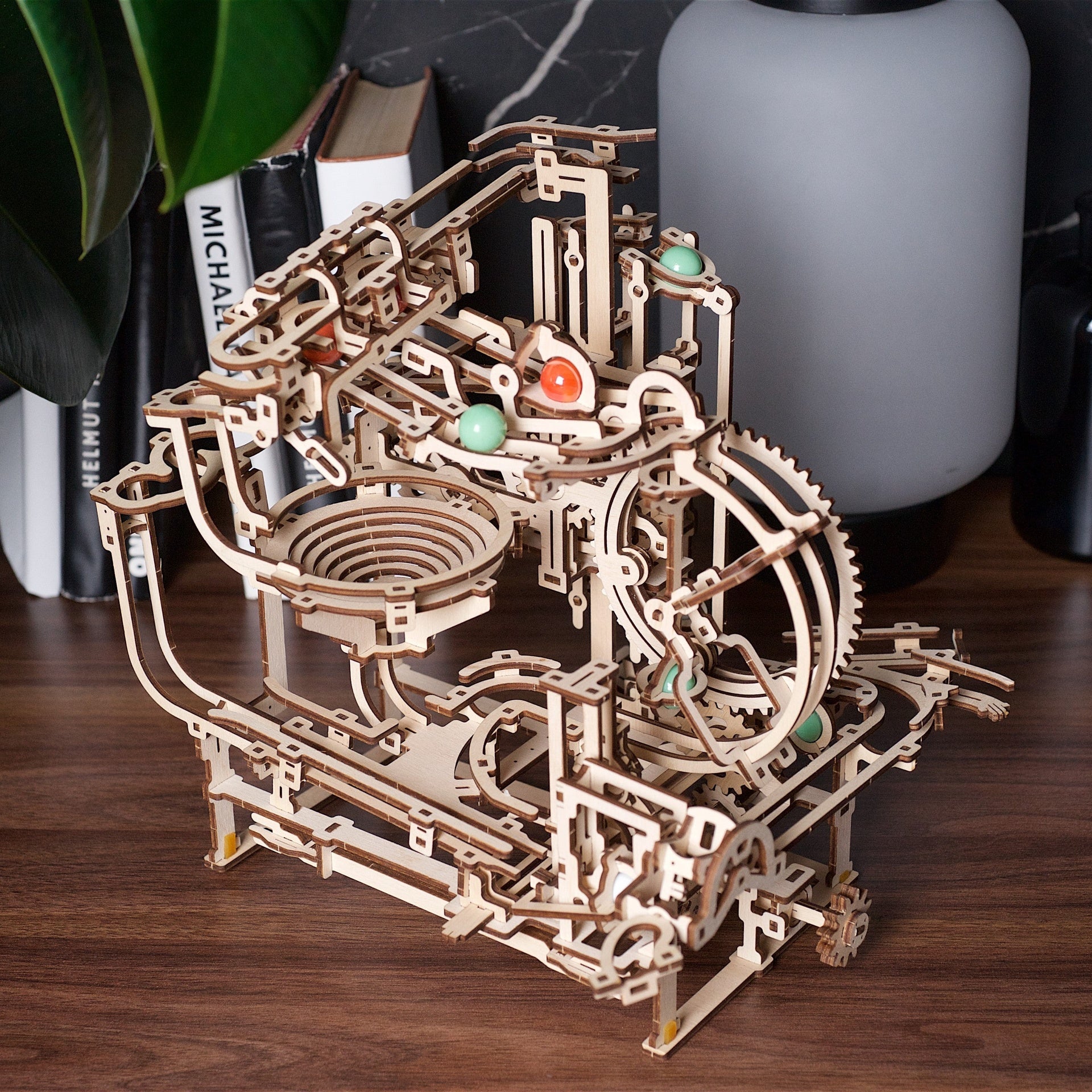 ugears-marble-run-stepped-hoist-pista-per-biglie-modulare-in-legno-da-costruire image 8