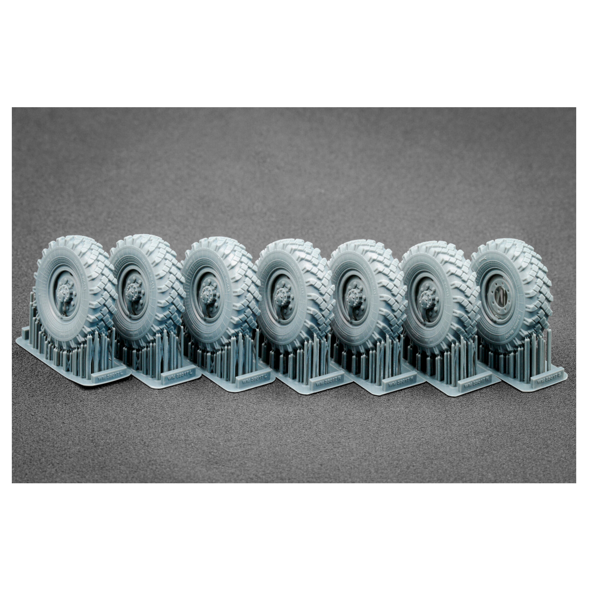 ak-interactive-zil-131-ordinary-wheel-set-per-trumpeter-1-35-set-ruote-di-ricamb image 2