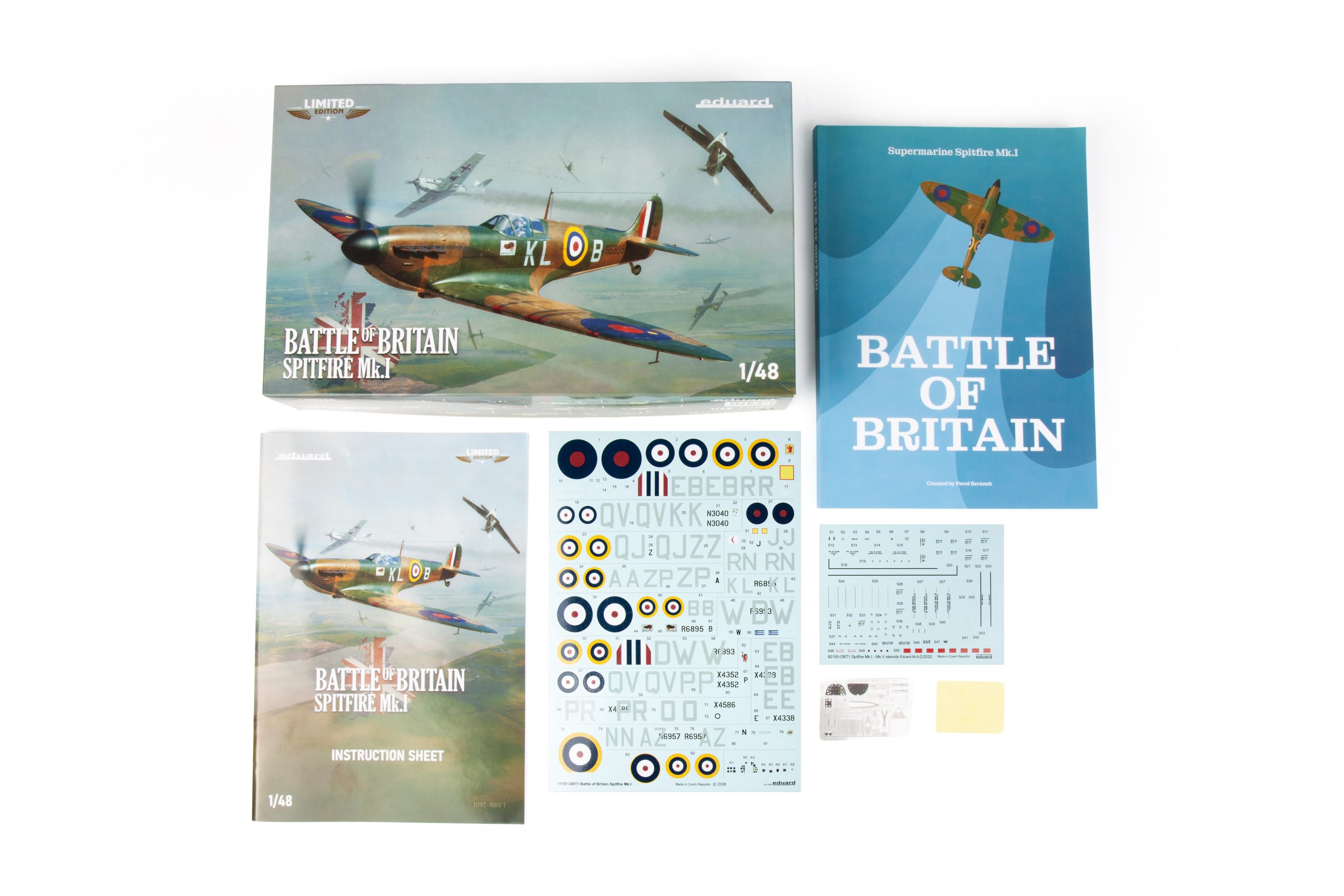 ak-interactive-1-48-battle-of-britain-spitfire-mk-i image 2
