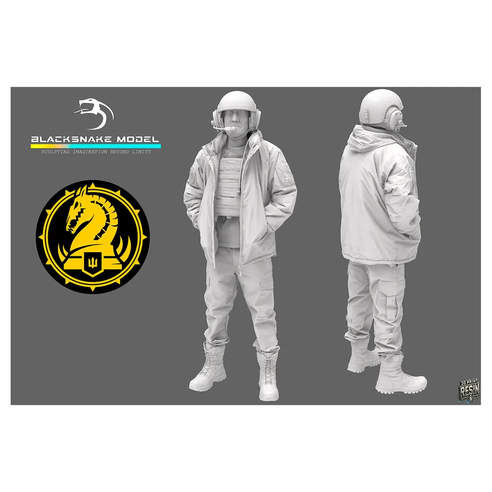 ak-interactive-ukrainian-soldier-07-scala-1-16-figura-da-montare-e-dipingere image 1