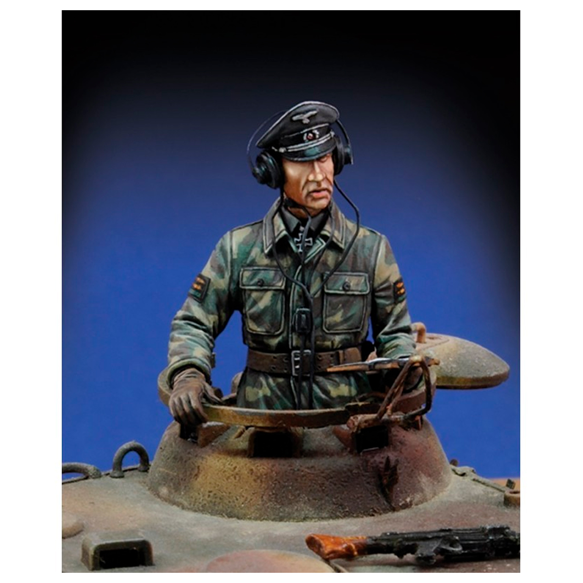 ak-interactive-panther-tanker-wwii-scala-1-35 image 1