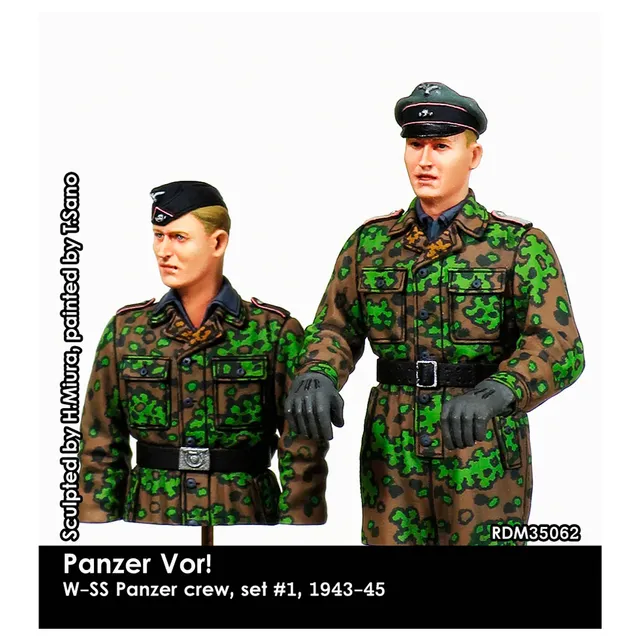 ak-interactive-w-ss-panzer-crewmen-1-2-figure-1-35-1943-45 image 1