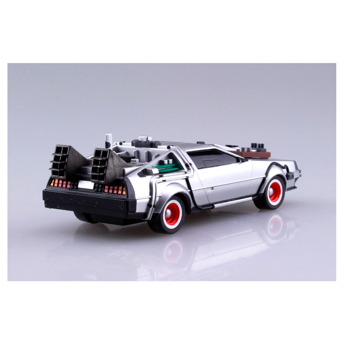 ak-interactive-delorean-ritorno-al-futuro-parte-kit-di-modellismo-auto-in-scala- image 4