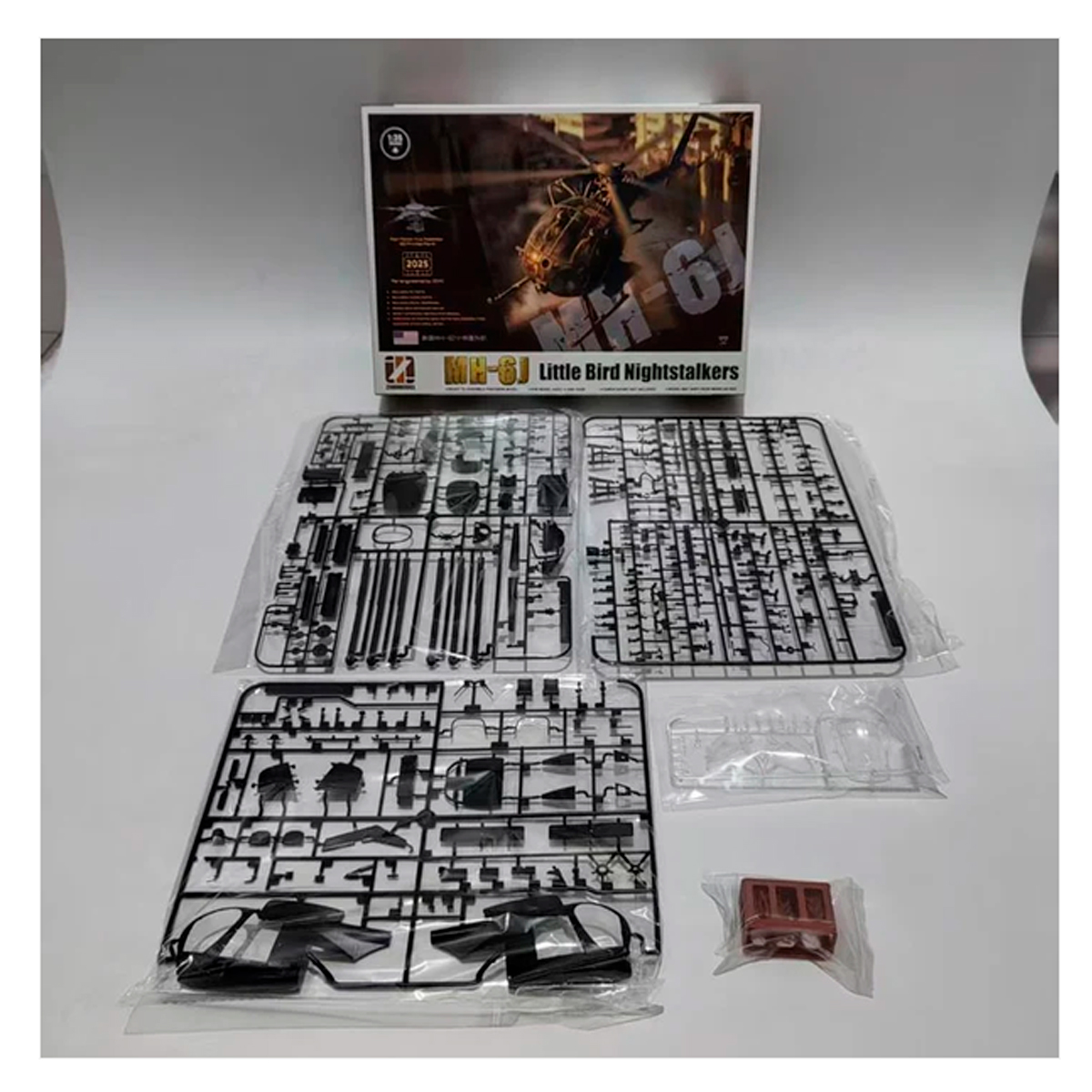 ak-interactive-1-35-mh-6j-little-bird-nightstalkers-kit-elicottero-da-costruire- image 3
