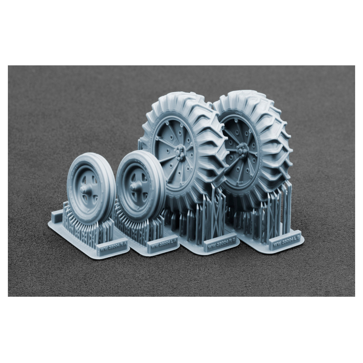 ak-interactive-fordson-n-tractor-set-ruote-normali-1-35 image 2