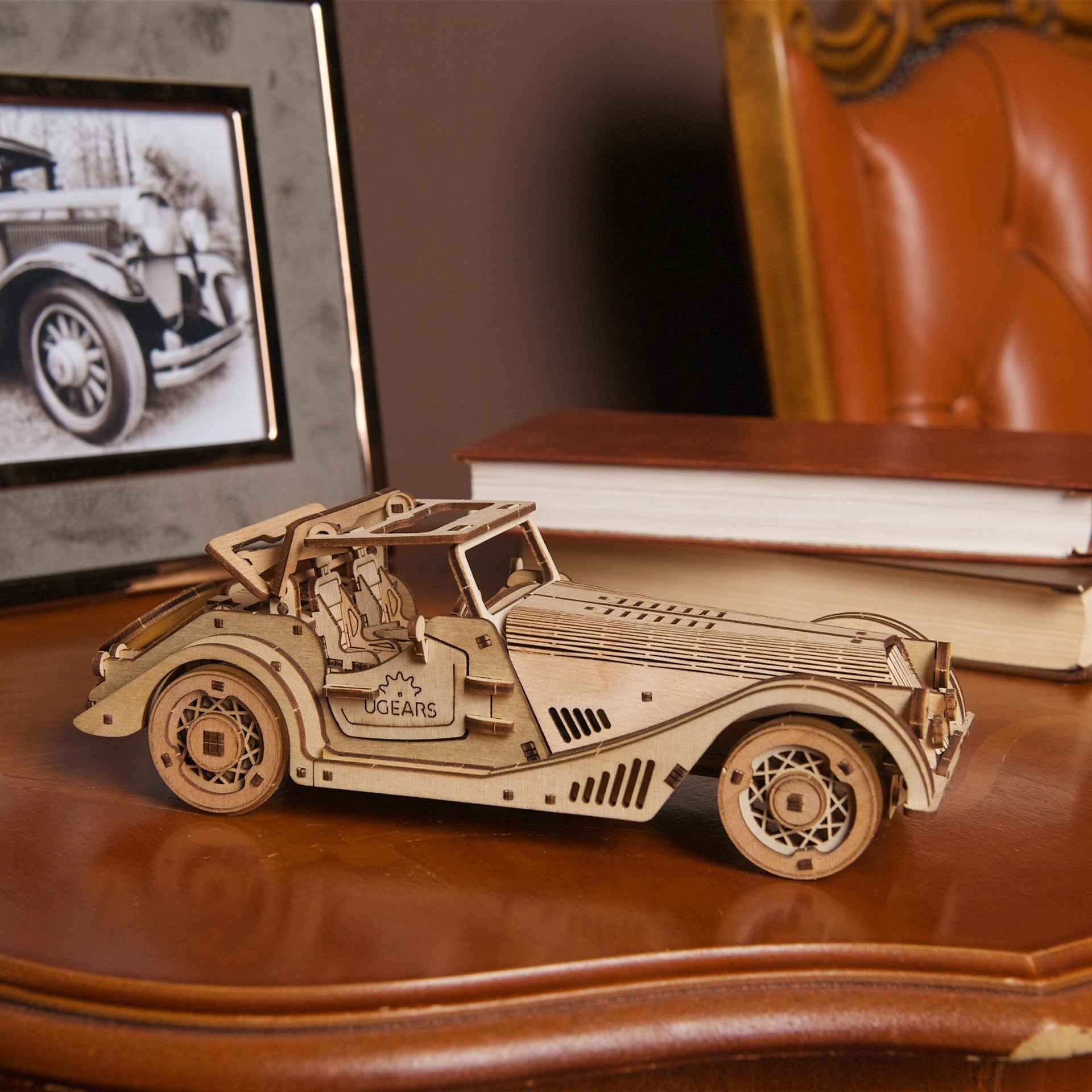 ugears-sports-car-rapid-mouse-auto-sportiva-roadster-in-legno-a-molla image 8