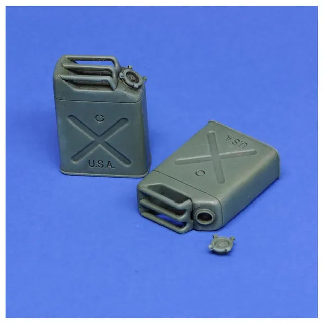 ak-interactive-u-s-jerry-cans-wwii-2-pcs-1-16-kit-modellismo image 1