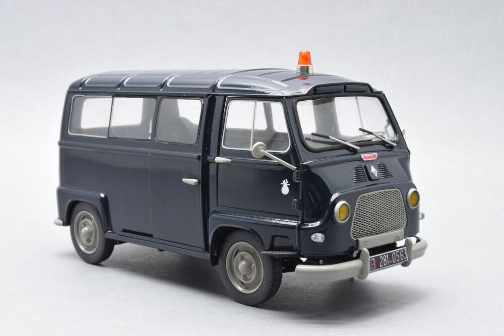 ak-interactive-renault-estafette-gendarmerie-new-mould-scala-1-24 image 2