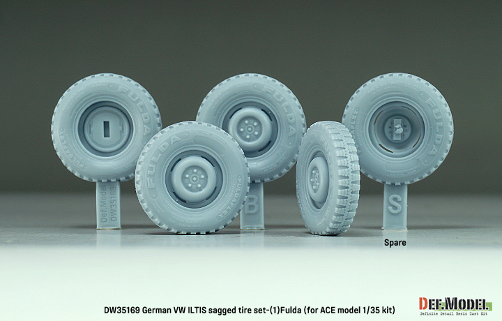 ak-interactive-german-vw-iltis-sagged-tire-set-pneumatici-fulda-per-kit-ace-1-35 image 2