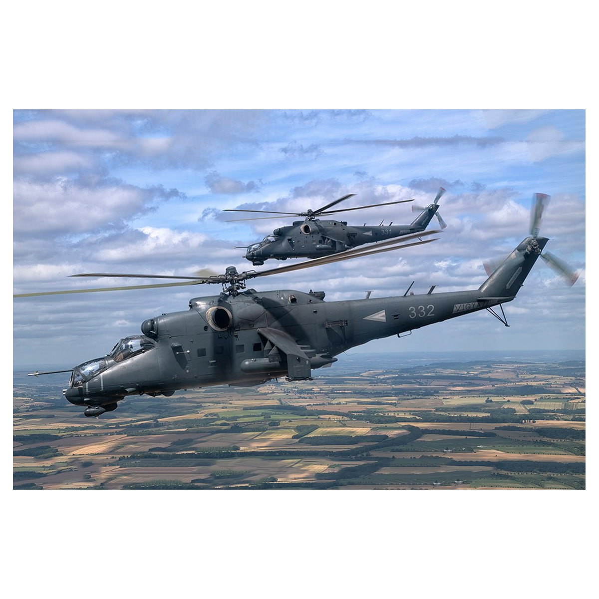 ak-interactive-1-48-mi-24p-hind-f-kit-elicottero-d-attacco image 1