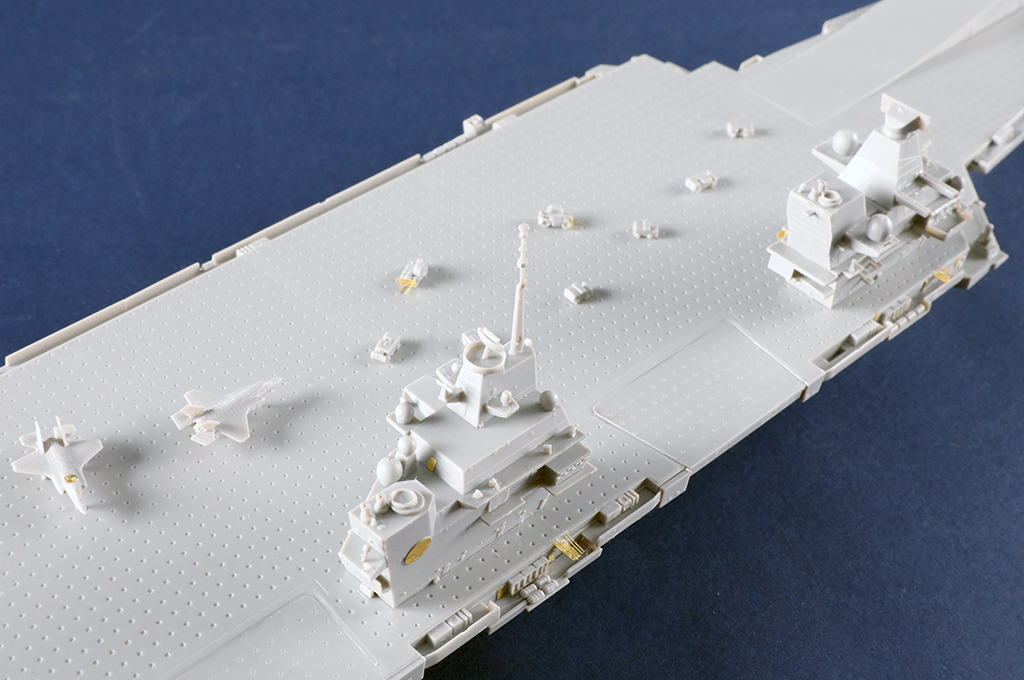 ak-interactive-1-700-queen-elizabeth-aircraft-carrier-kit-di-modellismo-nave-por image 8