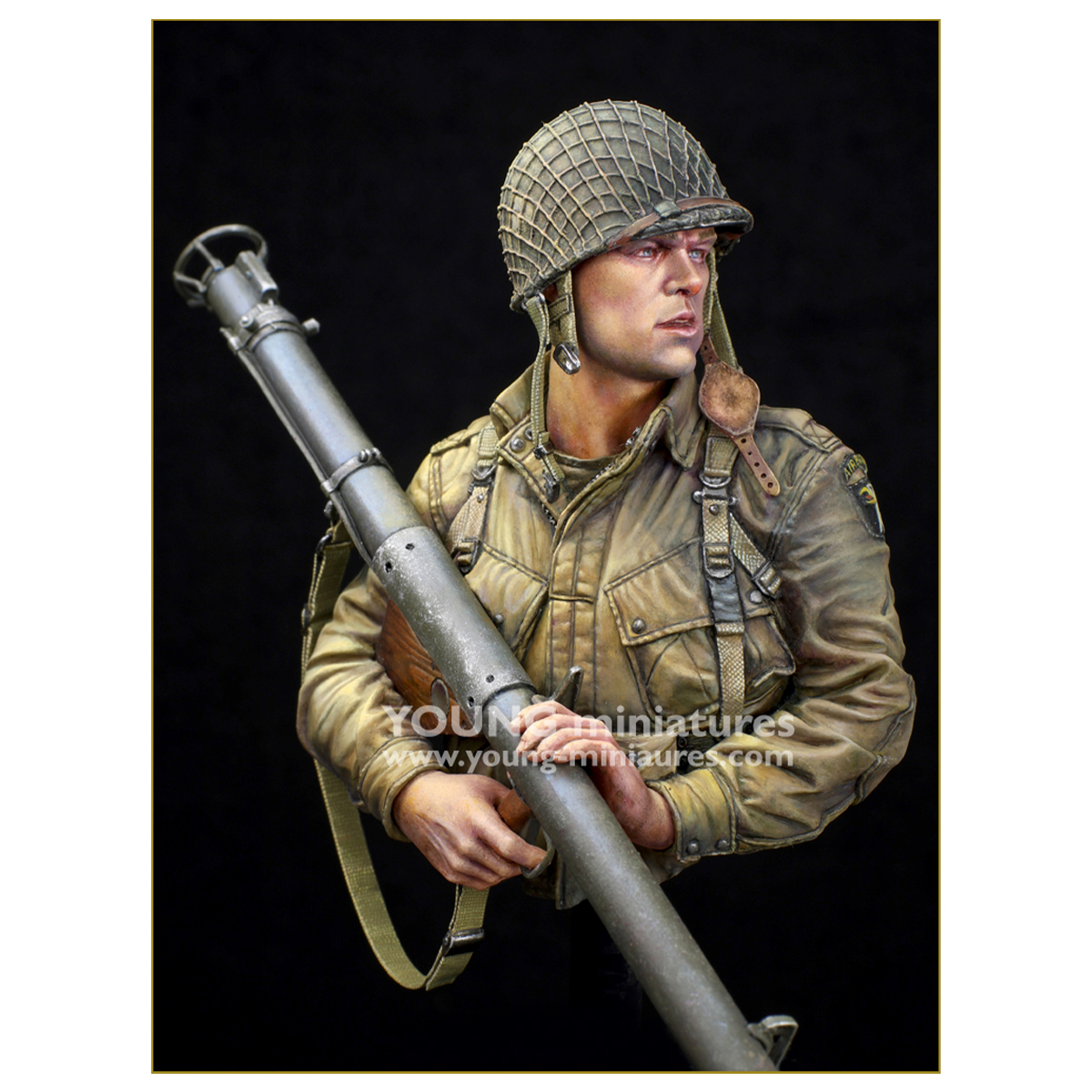 ak-interactive-us-101st-airborne-carentan-1944-con-m1a1-bazooka-busto-scala-1-10 image 1