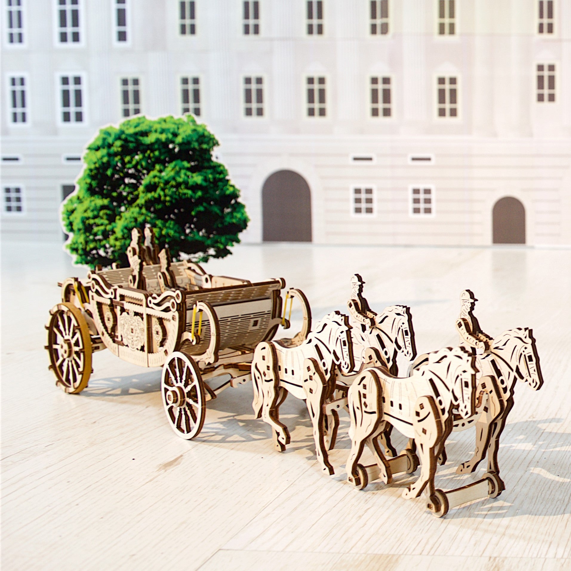 ugears-royal-carriage-carrozza-reale-modello-in-legno image 6