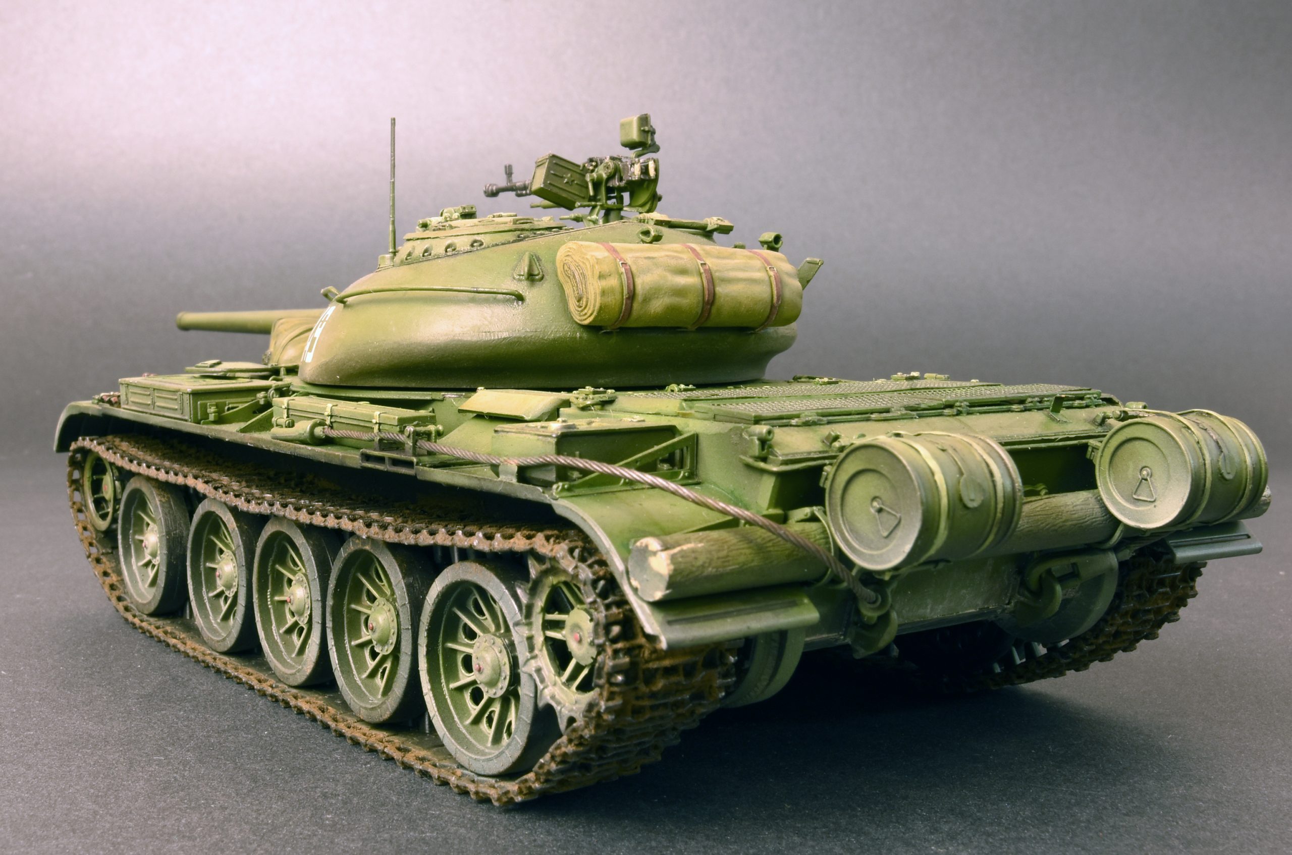 ak-interactive-carro-armato-t-54-2-mod-1949-scala-1-35 image 4