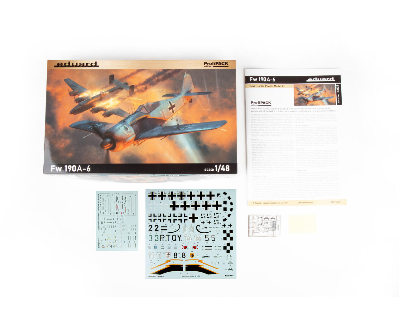 ak-interactive-fw-190a-6-1-48-kit-modello-aereo image 3