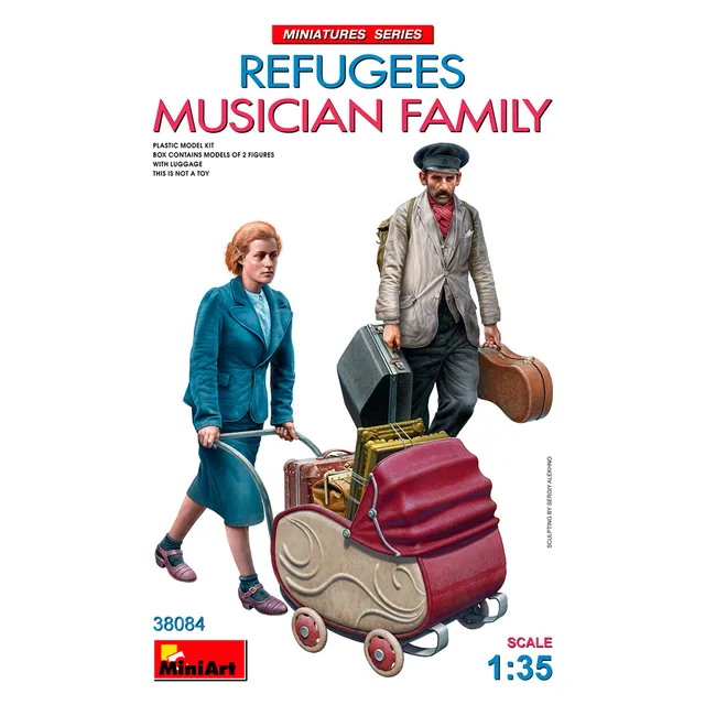 ak-interactive-1-35-refugees-musician-family-figure-in-scala image 1