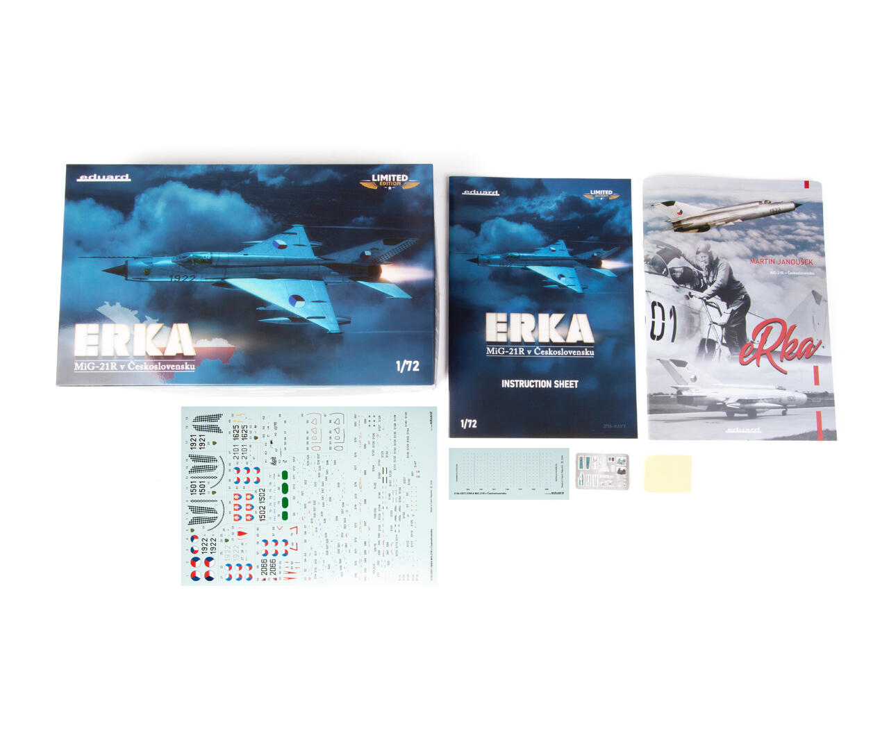 ak-interactive-erka-mig-21r-v-eskoslovensku-1-72-kit-modellismo-aereo image 2
