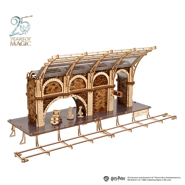ugears-platform-9-binario-9-harry-potter-in-legno-da-costruire-king-s-cross image 1
