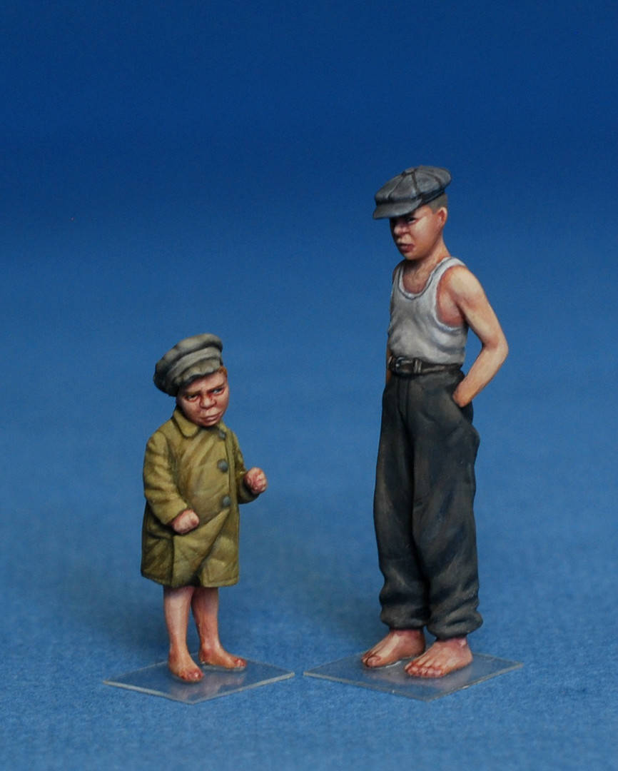 ak-interactive-1-35-soviet-villagers image 5