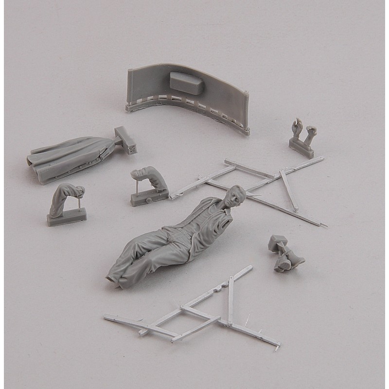 ak-interactive-u-s-soldier-who-sleeps-wwii-1-35-figura-modellismo-da-dipingere image 2