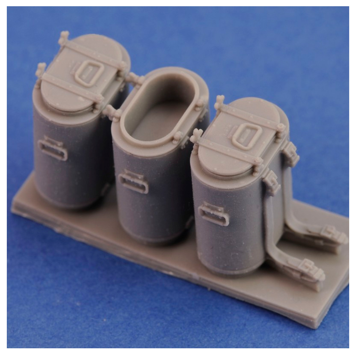ak-interactive-german-field-kitchen-accessories-1-35 image 3