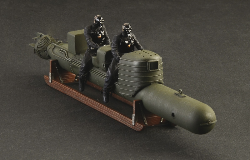 ak-interactive-1-35-s-l-c-maiale-con-equipaggio-kit-modellismo image 3