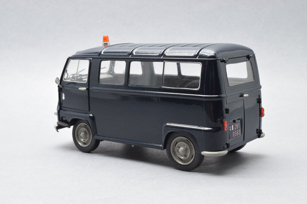 ak-interactive-renault-estafette-gendarmerie-new-mould-scala-1-24 image 6