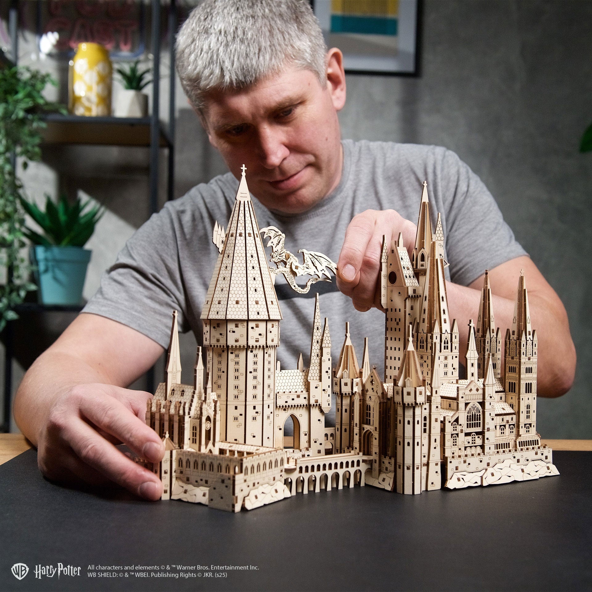 ugears-hogwarts-castle-kit-di-modellismo-in-legno-harry-potter image 8