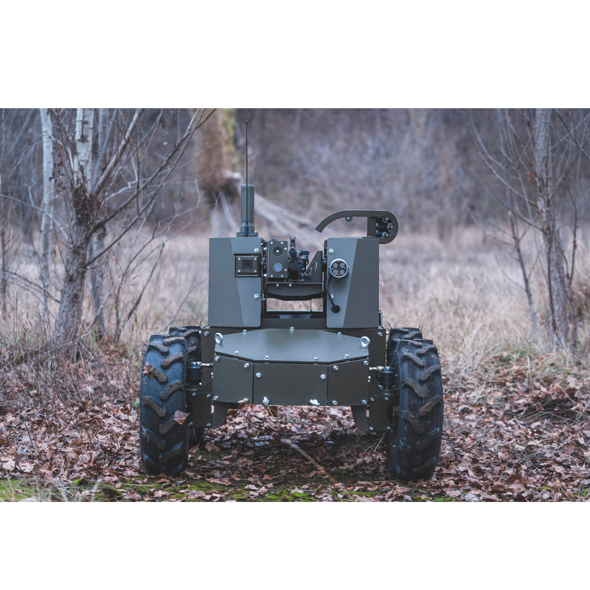 ak-interactive-ugv-liut-v2-0-scala-1-35-kit-modellismo-da-costruire image 4