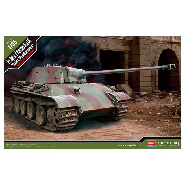 ak-interactive-pz-kpfw-v-panther-ausf-g-last-production-1-35 image 1