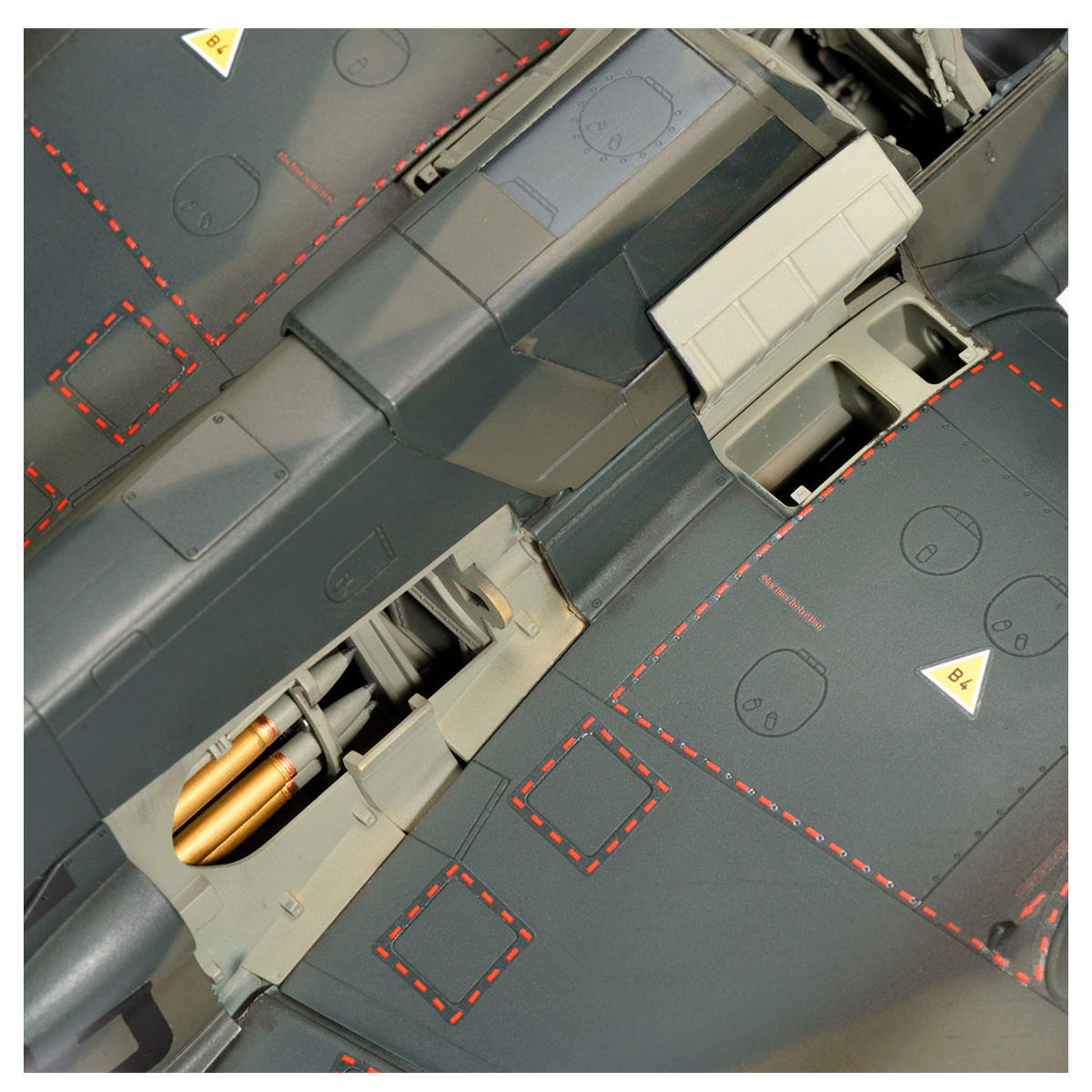 ak-interactive-1-32-hs-129-b-3-with-75mm-gun image 7