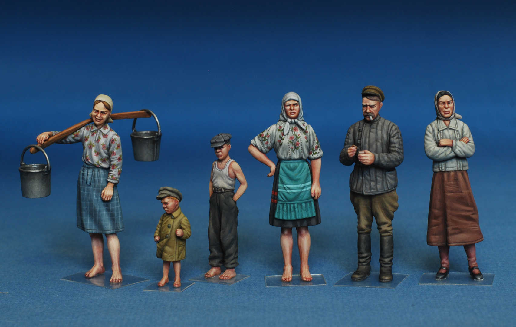 ak-interactive-1-35-soviet-villagers image 2