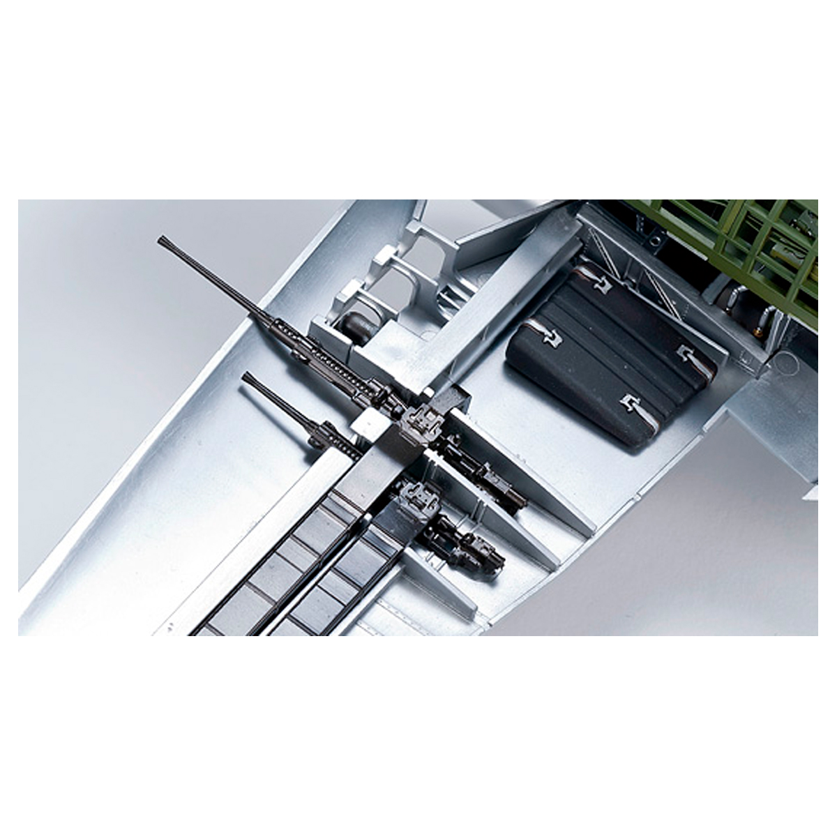 ak-interactive-1-32-j2m3-imperial-japanese-navy-fighter-modello-da-costruire-e-d image 8
