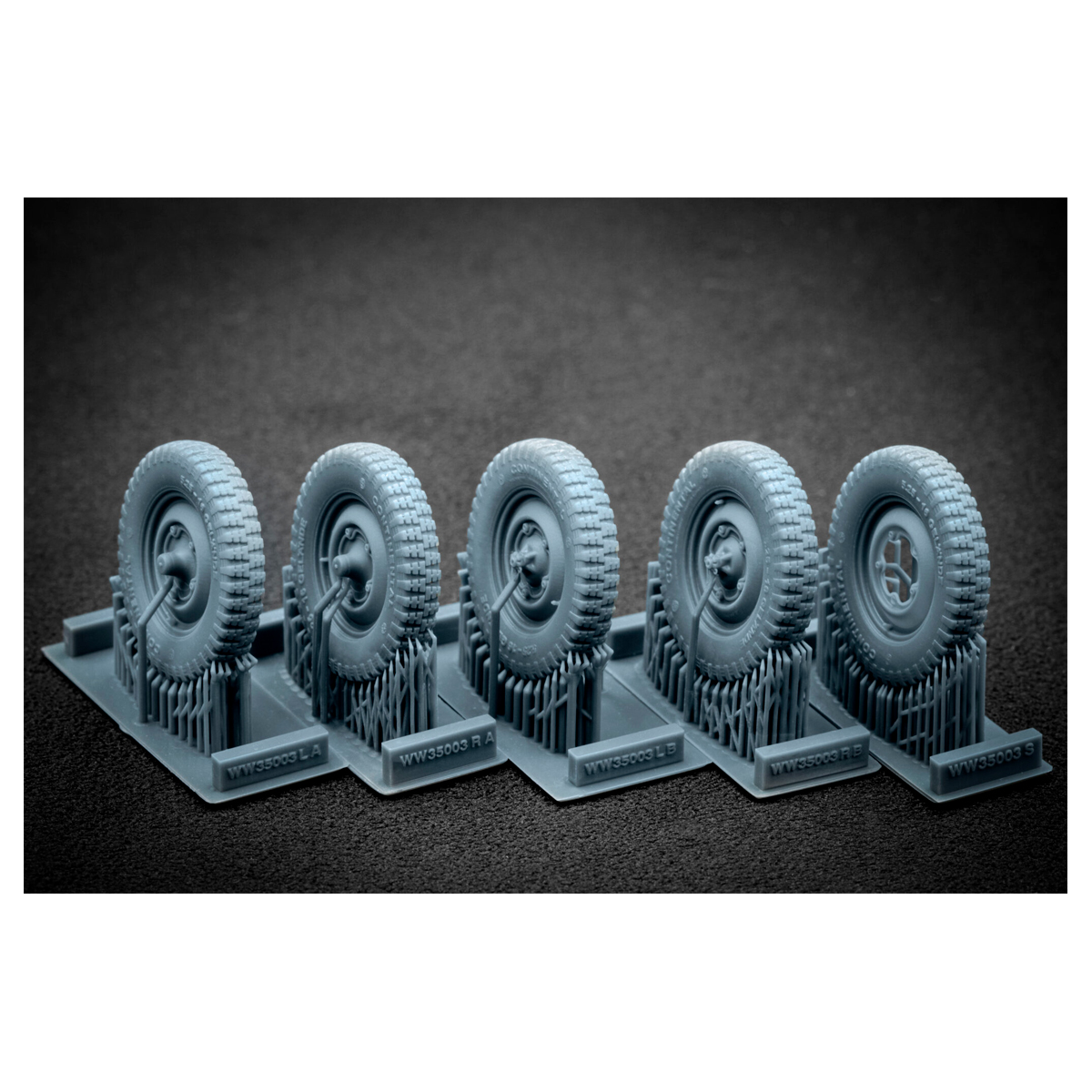 ak-interactive-kubelwagen-type-82-weighted-wheel-set-1-35 image 2
