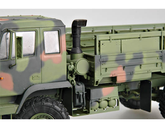 ak-interactive-1-35-m1078-lmtv-standard-cargo-truck-kit-modellismo image 3