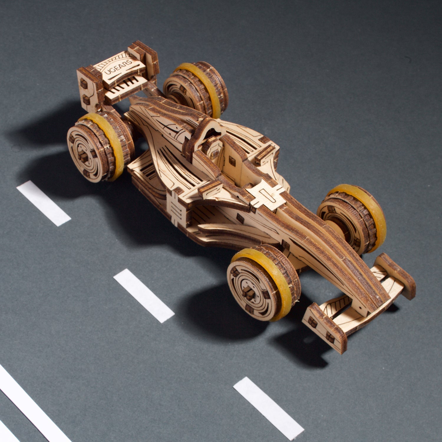 ugears-compact-racer-u-mini-auto-da-corsa-in-legno image 8