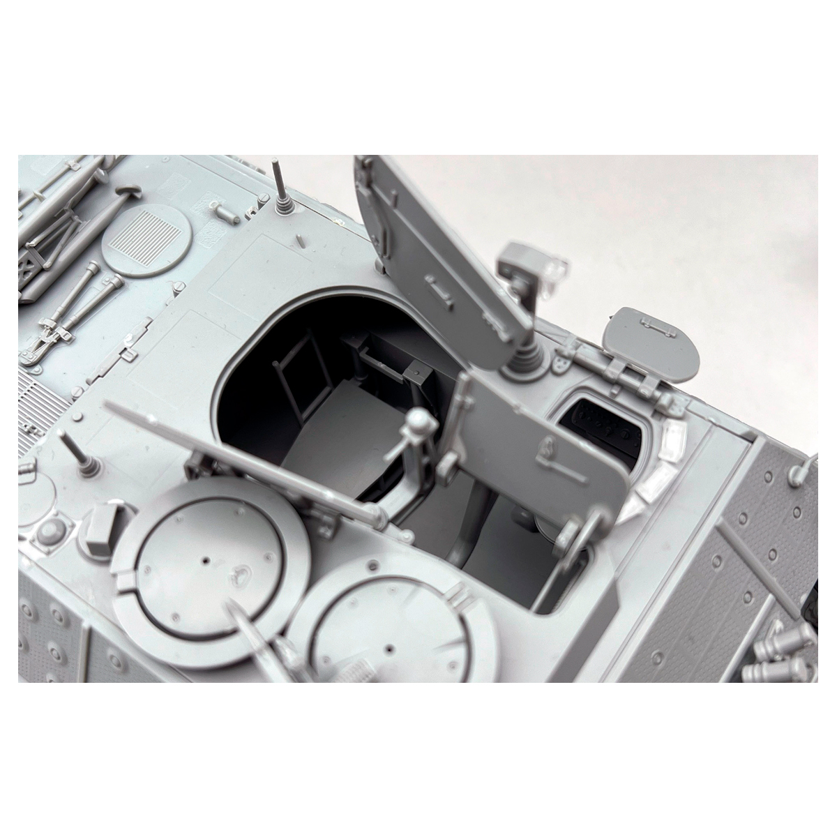 ak-interactive-1-35-raketenjagdpanzer-jaguar-2 image 7