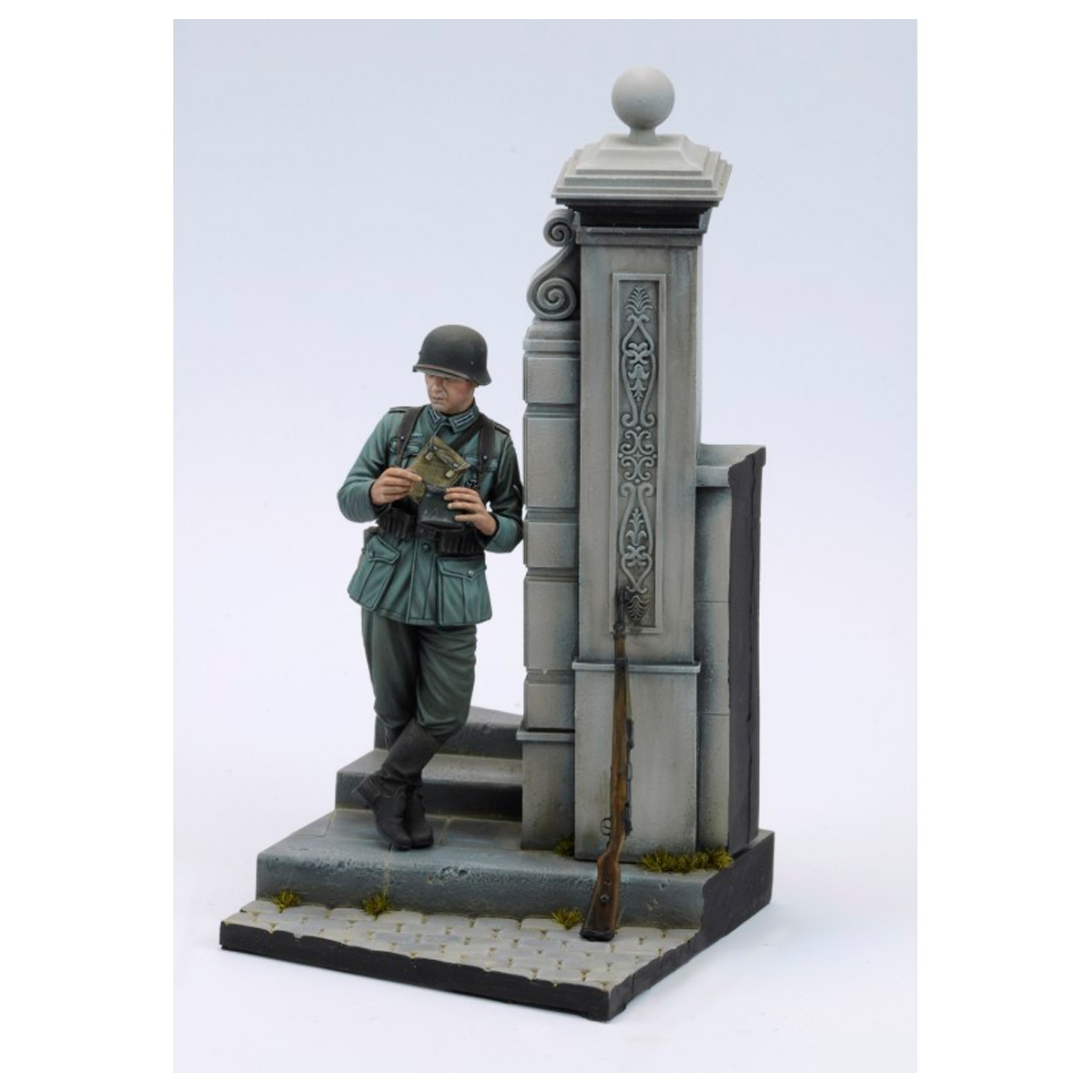 ak-interactive-german-soldier-eating-wwii-75-mm image 3