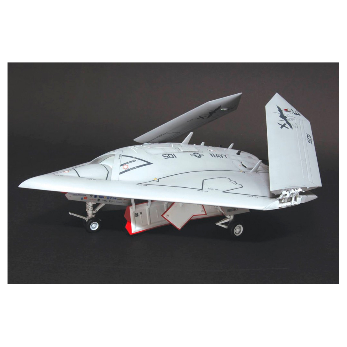 ak-models-1-48-x-47b-us-navy-ucas image 4