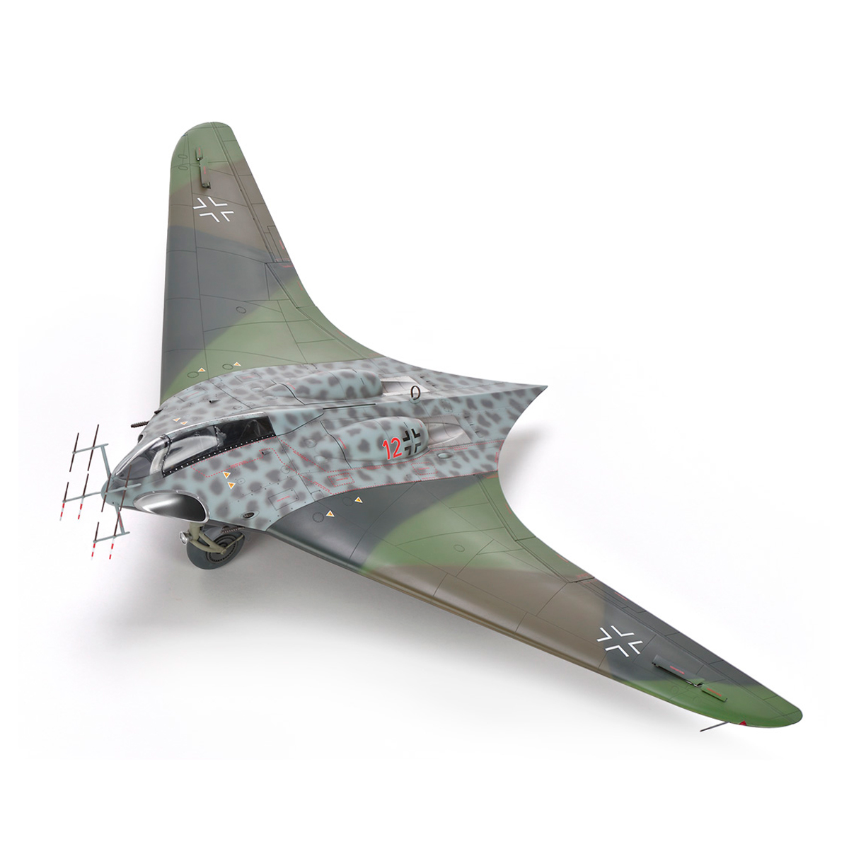 ak-interactive-1-32-horten-ho229b-kit-modellismo-aereo-scala-1-32 image 2