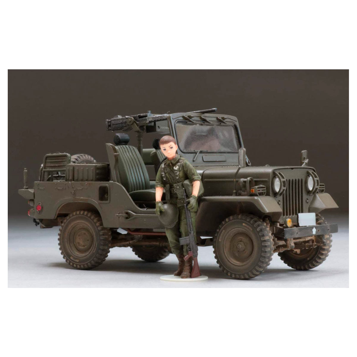 ak-interactive-1-35-chica-con-uniforme-storico-e-camion-leggero-tipo-73-kit-in-s image 2