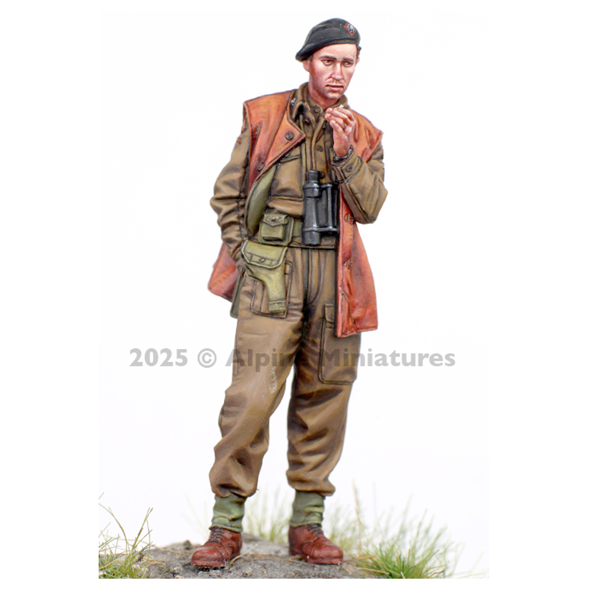 ak-interactive-british-cw-tank-officer-1-35-figura-modellismo-da-costruire-e-dip image 2