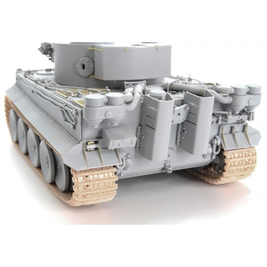 ak-interactive-1-35-tiger-i-initial-s-pz-abt-501-tunisia-1942-43-kit-carro-armat image 6